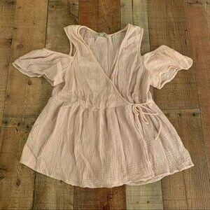 Lucky brand womens muslin wrap top with shoulder cut outs in pink - S